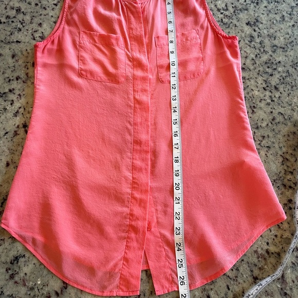 Women’s banana republic 100% silk coral button up utility tank size extra small - Picture 6 of 6